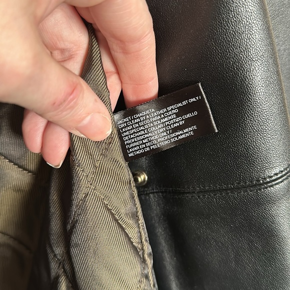 Ladies, black 100% leather size large, arctic river jacket excellent condition - Picture 7 of 10